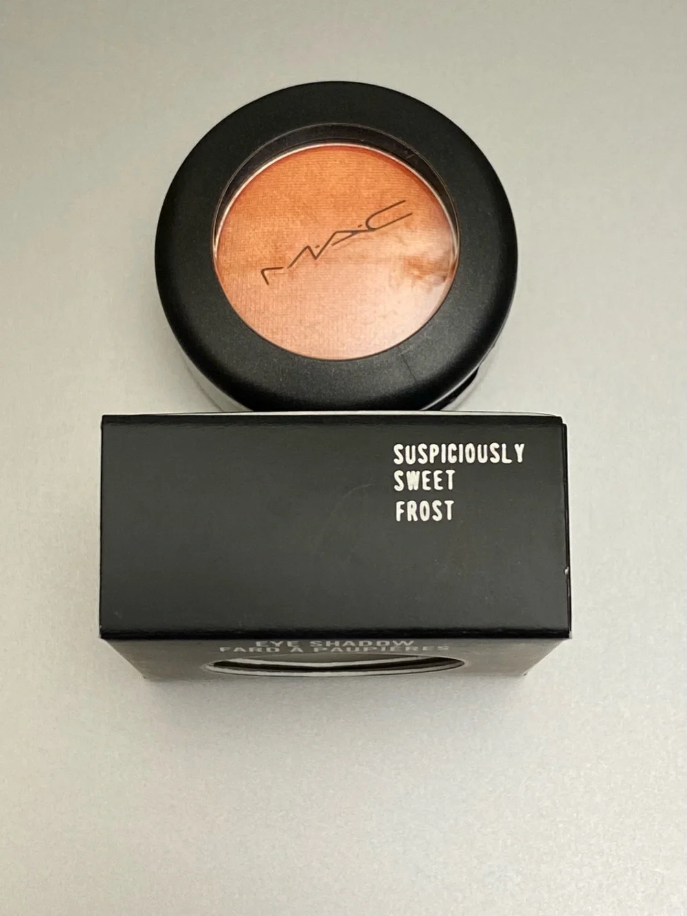MAC “Suspiciously Sweet” Eyeshadow